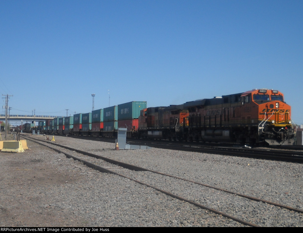 BNSF 6851 East